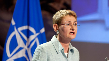 Lungescu: La OTAN hará lo necesario para defender a sus aliados